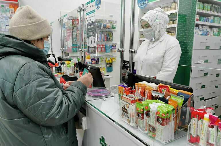 Бесплатные лекарства на 2024 год: список, кому положены и как получить